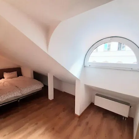 Daire Old Town Attic Appartament Vilnius
